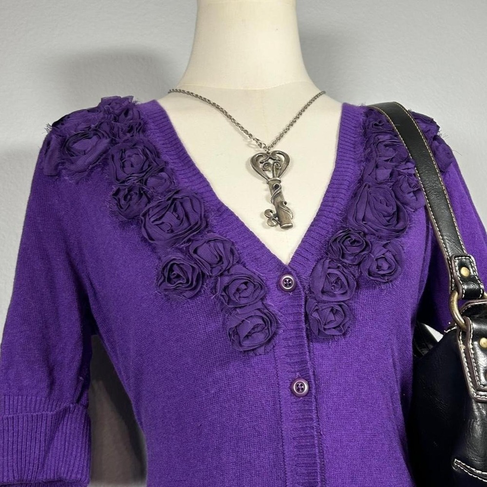 Y2K NY&CO Purple Cardigan Cuffed Half Sleeve Floral Embroidered Womens M - Picture 2 of 6